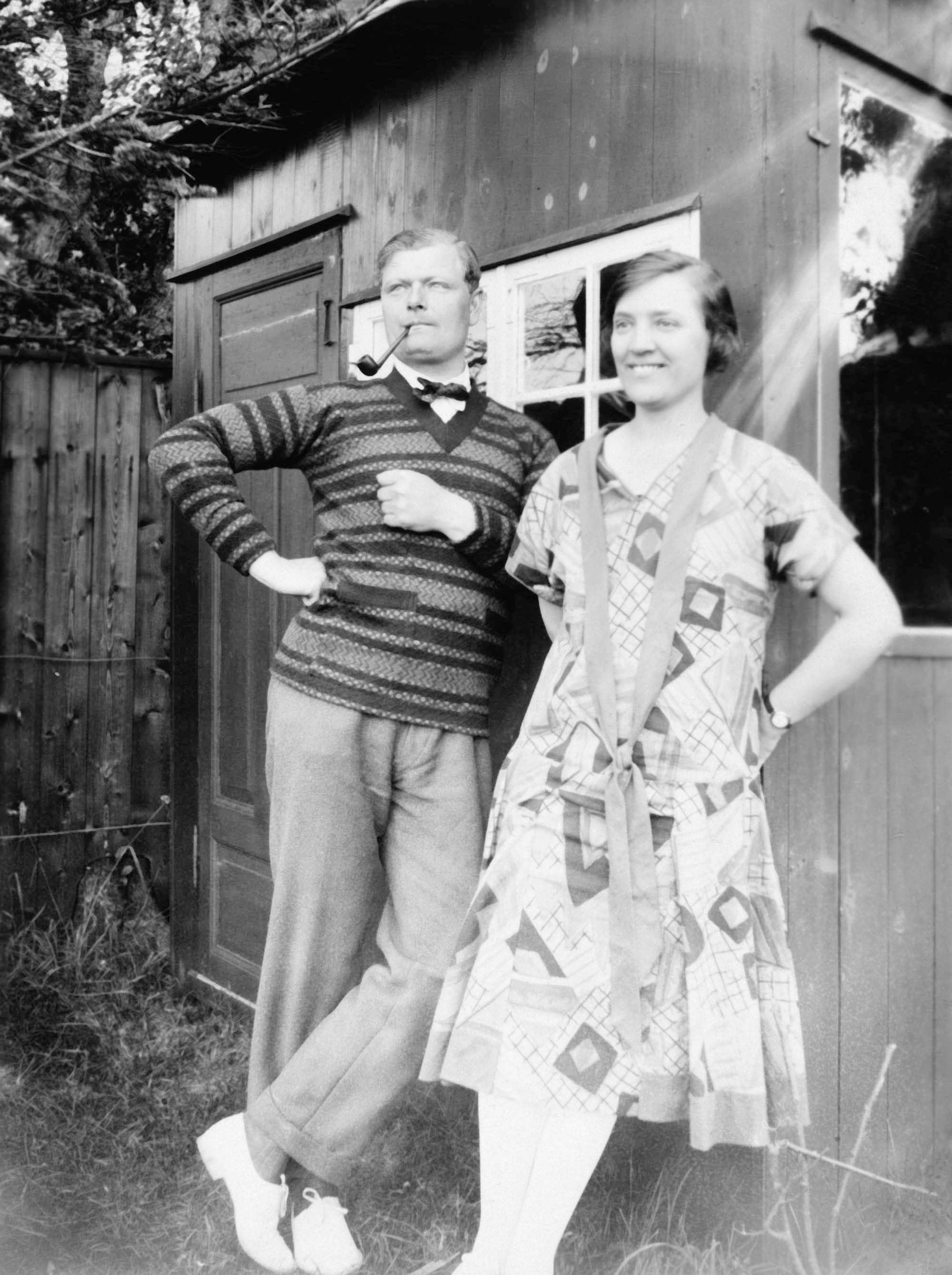 Poul og Sylvia Schierbeck, henholdsvis 8.6.1888-9.2.1949 og 30.3.1896-2.2.1977.