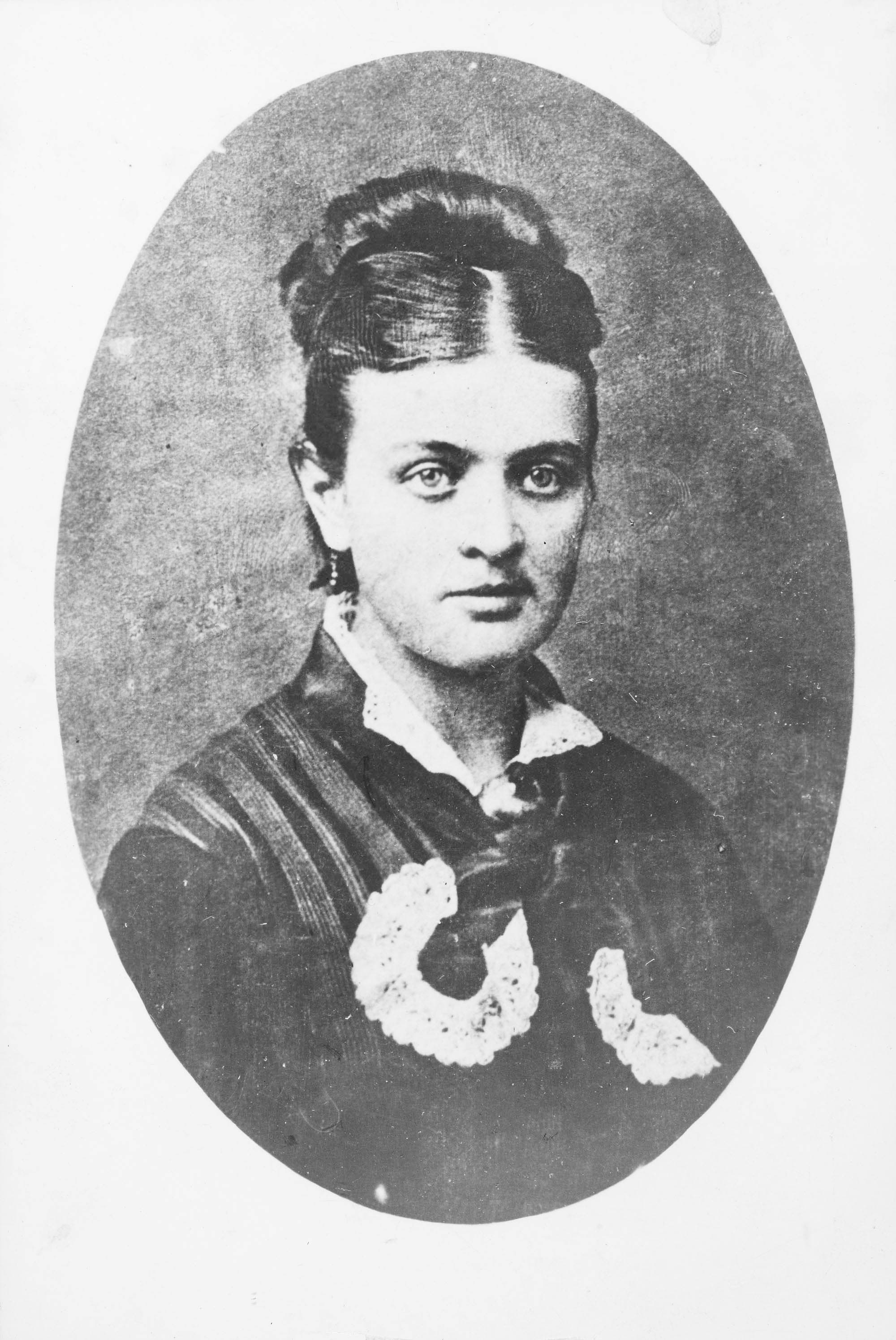 Carl Nielsens søster Caroline Nielsen (1854-79), afbildet i Min fynske Barndom, over for s. 88.