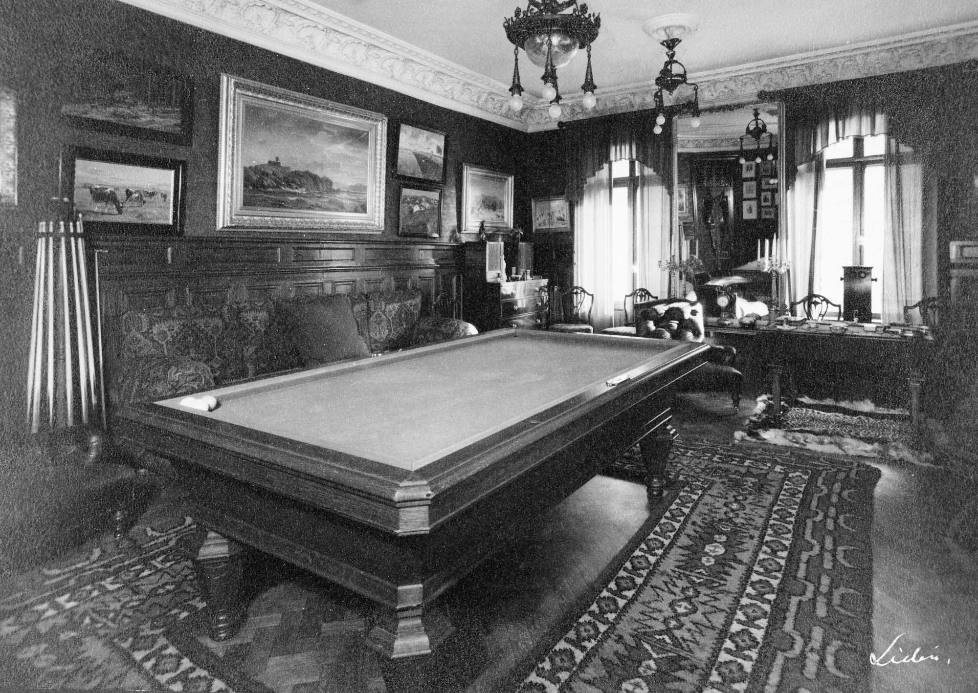 Billardstuen i Henriette Magnus’ lejlighed, Götabergsgatan 22, Göteborg. Jf. 282. (Privateje).