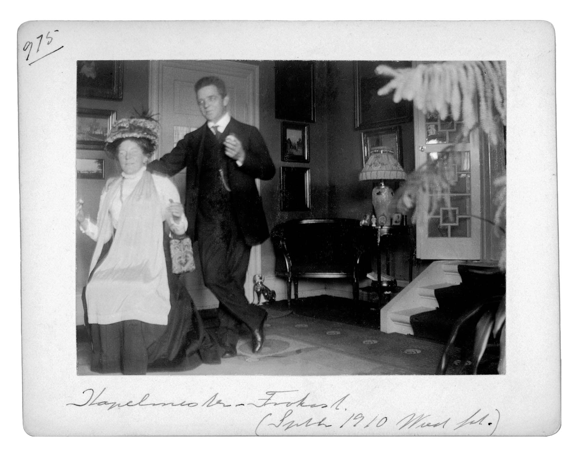 Kapelmesteren og hans kone til Kapelmester-Frokost hos Gustav Wied, sept. 1910. Fotograf Gustav Wied.