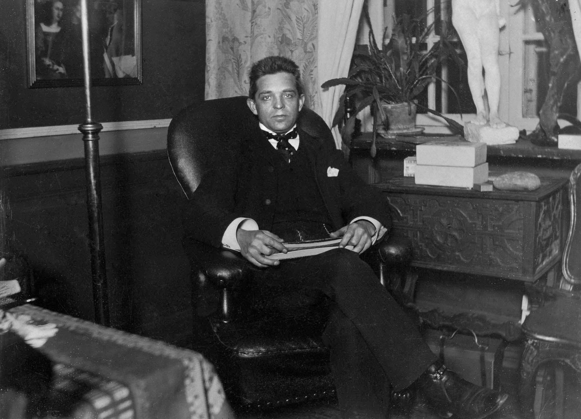 Carl Nielsen på Toldbodvej, formodentlig under arbejdet på Maskarade i 1905.